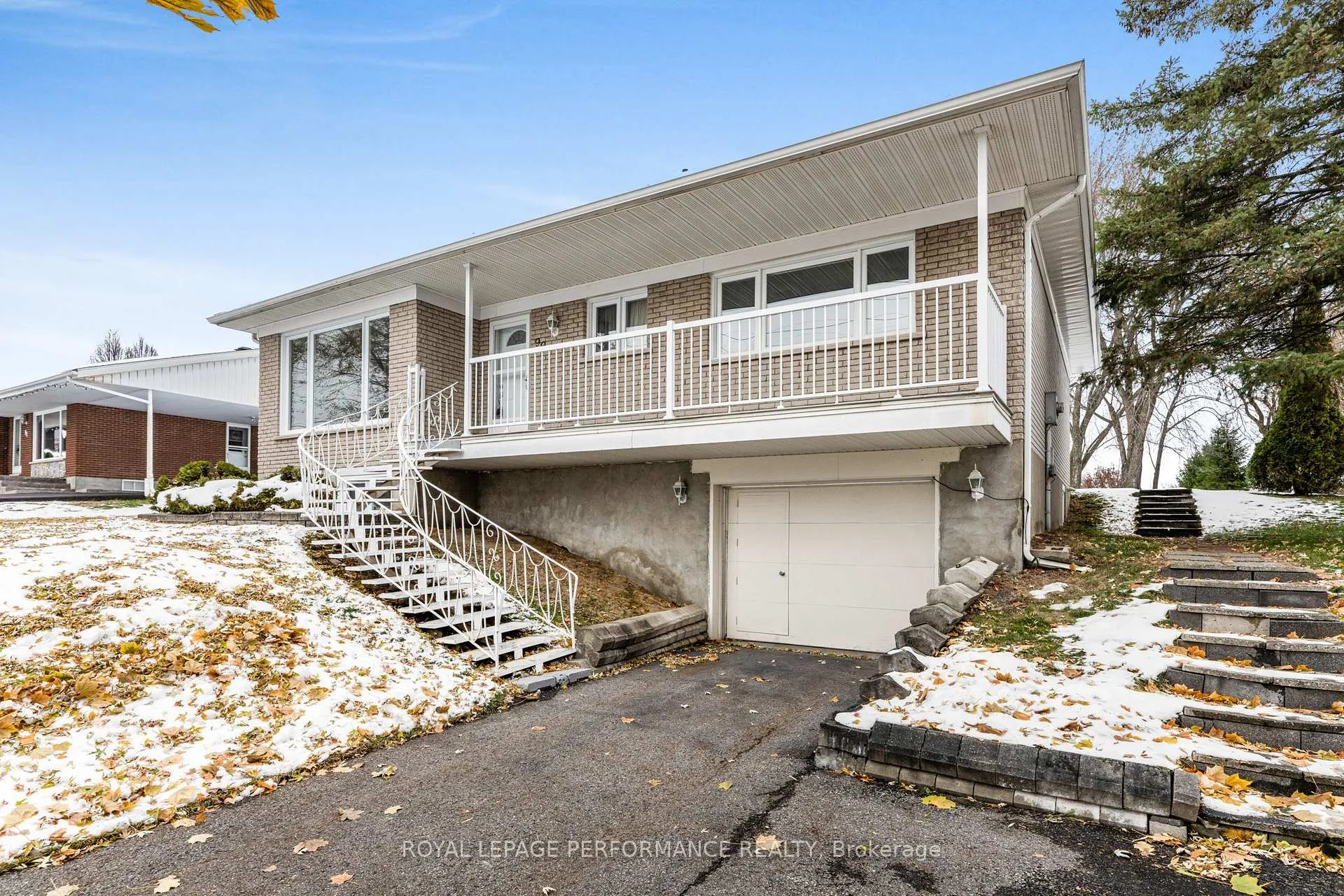 Photo 2 of 99 John Street, Champlain, L'Orignal — HOMEH