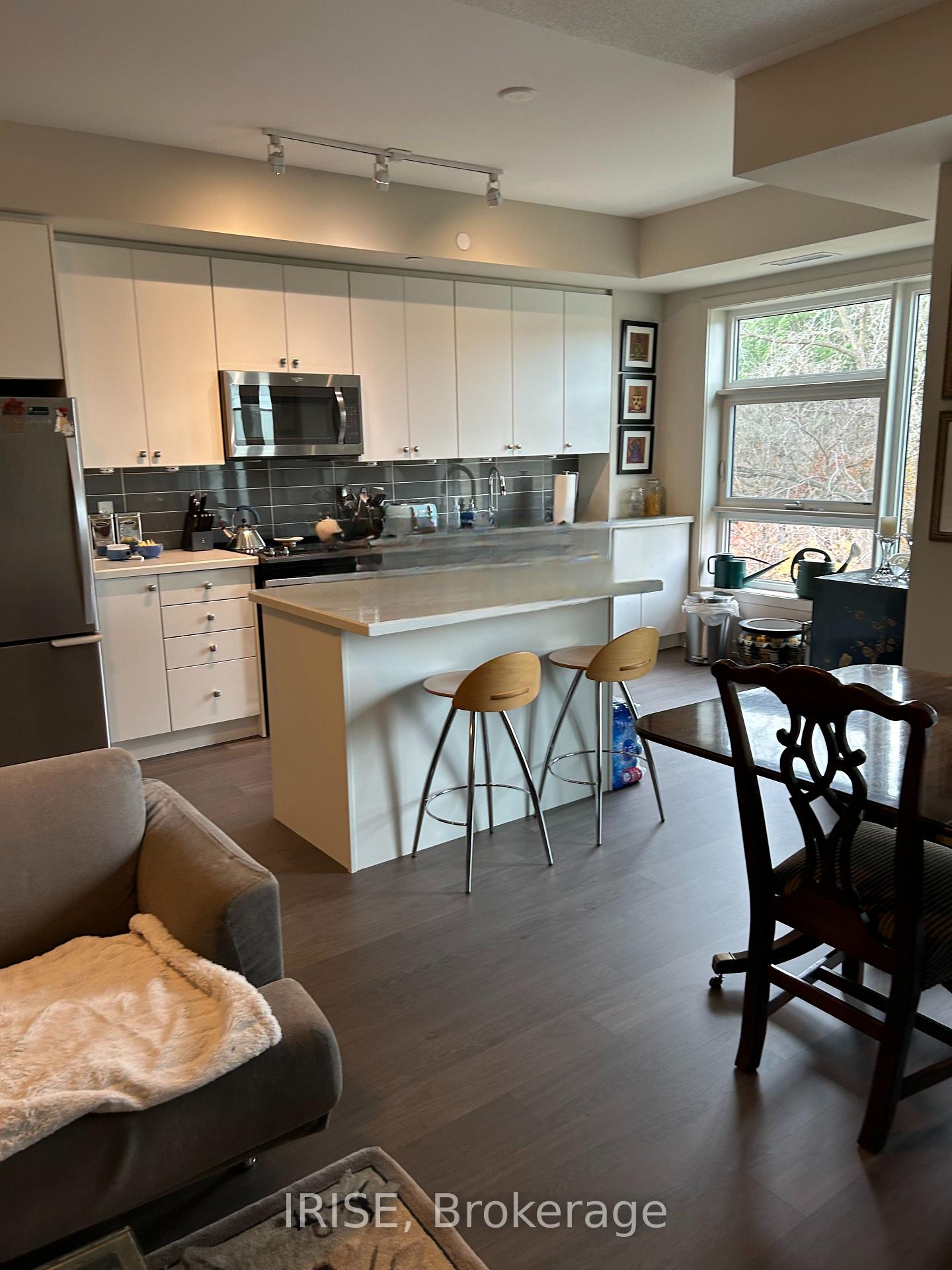 Photo 2 of Unit 312, 555 William Graham Drive N, Aurora, Rural Aurora — HOMEH