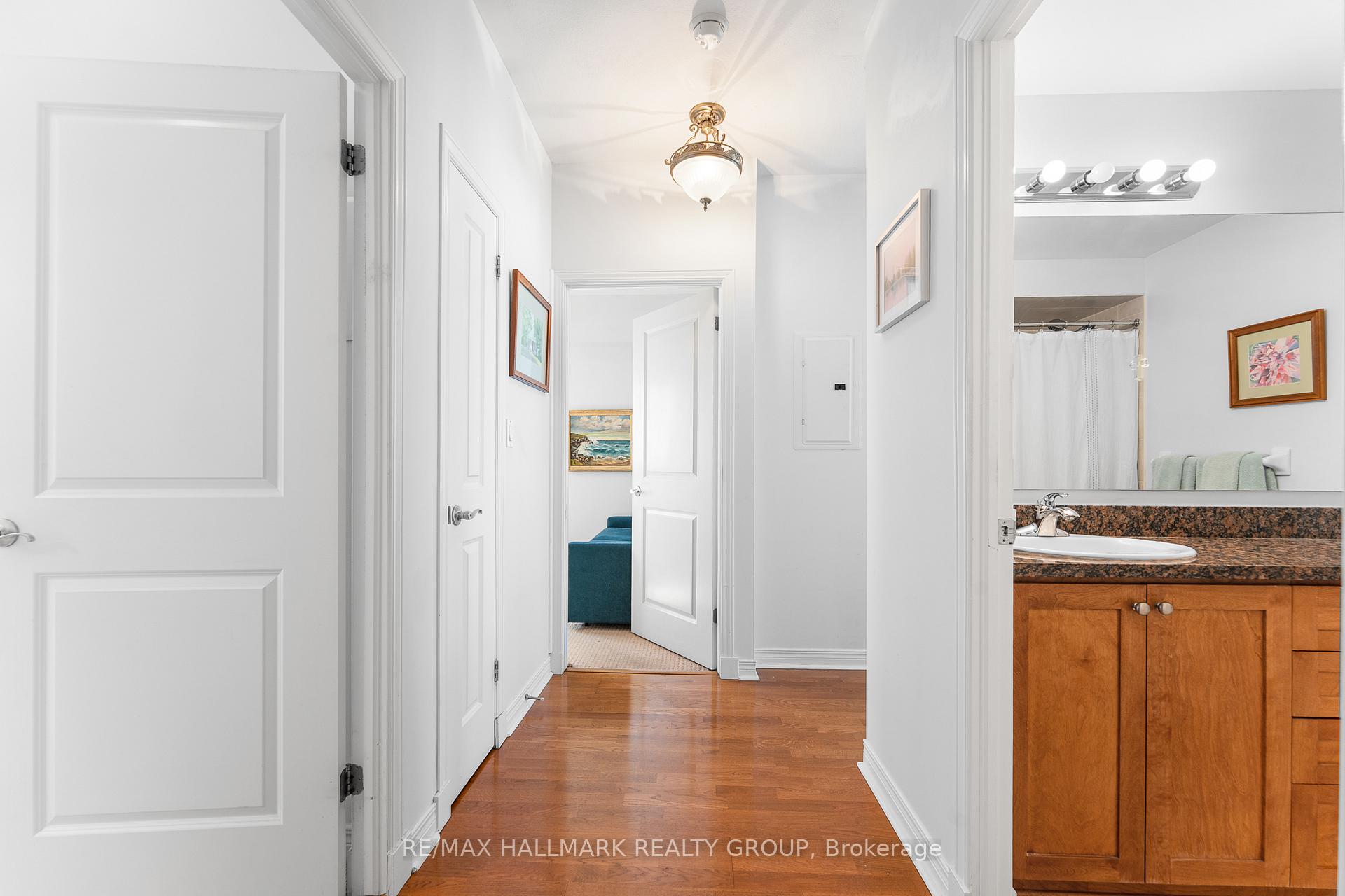 Photo 5 of Unit 2202, 570 Laurier Avenue W, Ottawa, Ottawa Centre — HOMEH