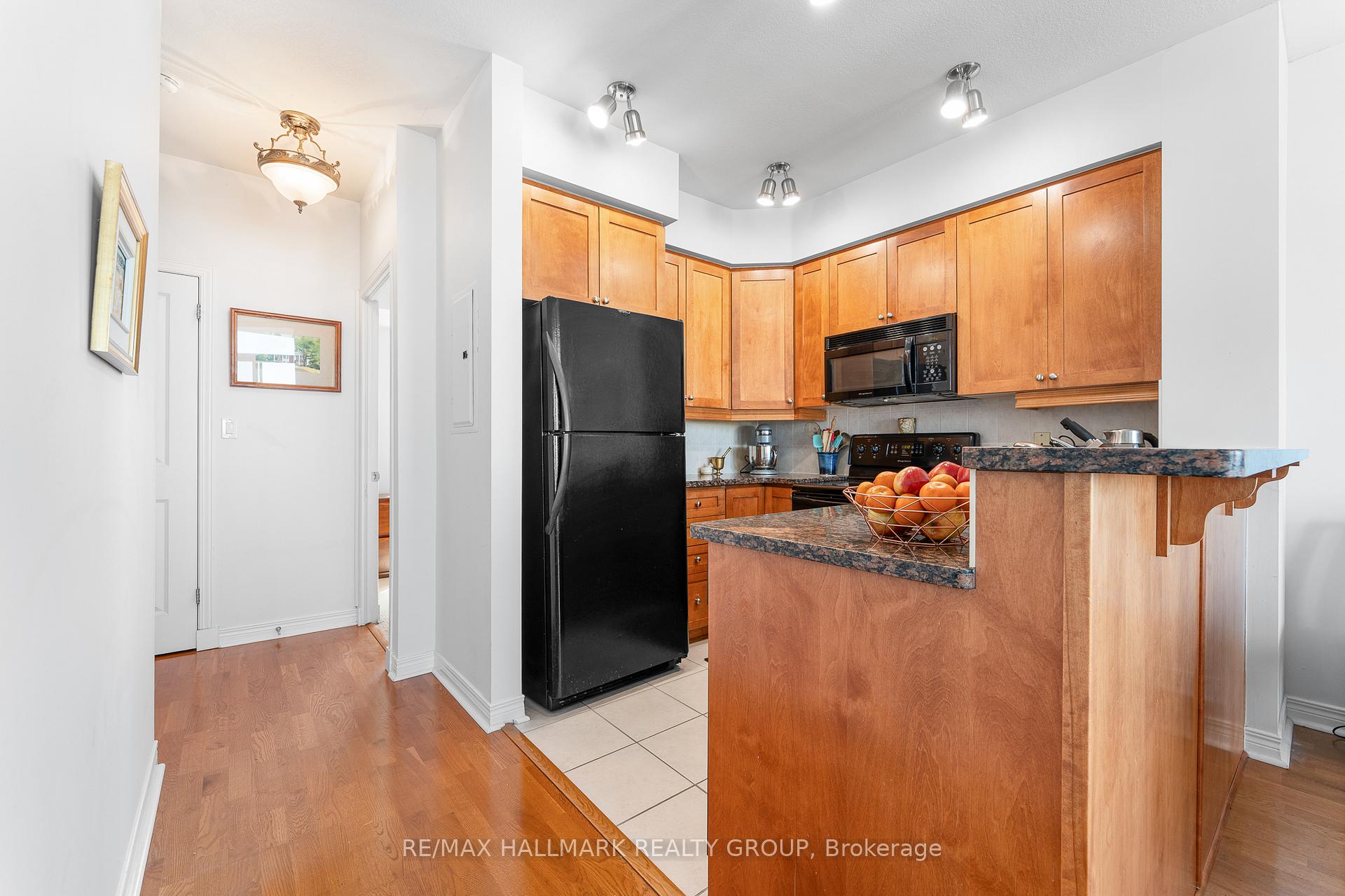Photo 18 of Unit 2202, 570 Laurier Avenue W, Ottawa, Ottawa Centre — HOMEH
