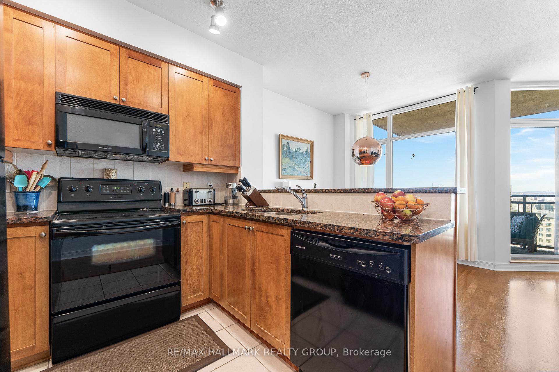 Photo 20 of Unit 2202, 570 Laurier Avenue W, Ottawa, Ottawa Centre — HOMEH