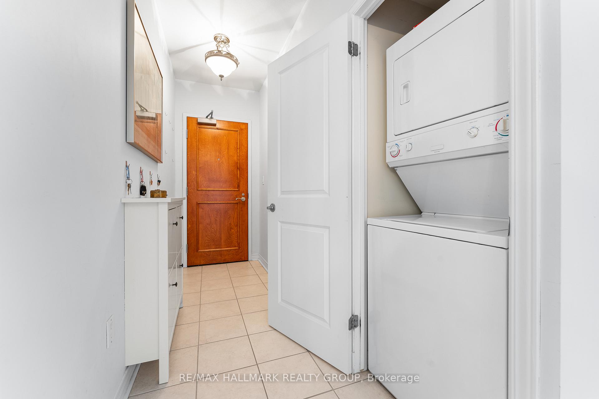 Photo 37 of Unit 2202, 570 Laurier Avenue W, Ottawa, Ottawa Centre — HOMEH