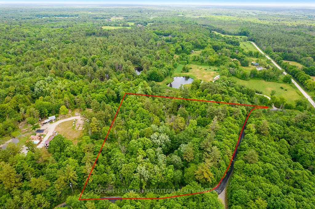 Photo 1 of 408 Doran Road, Tay Valley, Bathurst/Burgess & Sherbrooke (Bathurst) Twp — HOMEH