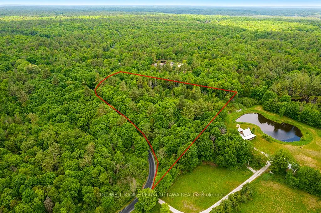 Photo 2 of 408 Doran Road, Tay Valley, Bathurst/Burgess & Sherbrooke (Bathurst) Twp — HOMEH