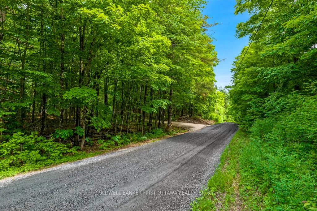 Photo 23 of 408 Doran Road, Tay Valley, Bathurst/Burgess & Sherbrooke (Bathurst) Twp — HOMEH