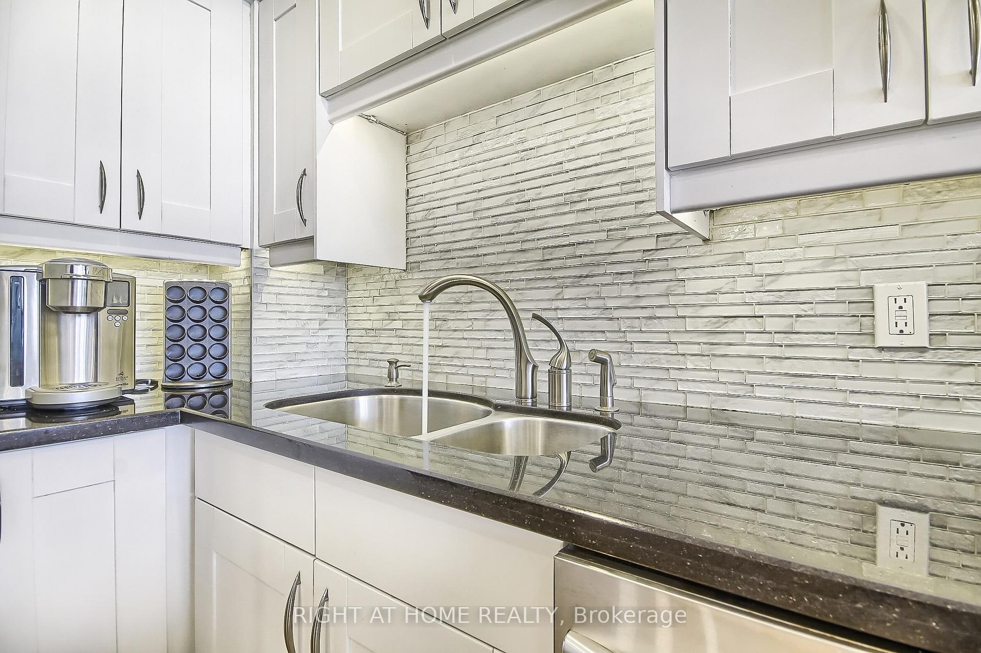 Photo 10 of Unit Ph7, 955 O'connor Drive E, Toronto, O'Connor-Parkview — HOMEH