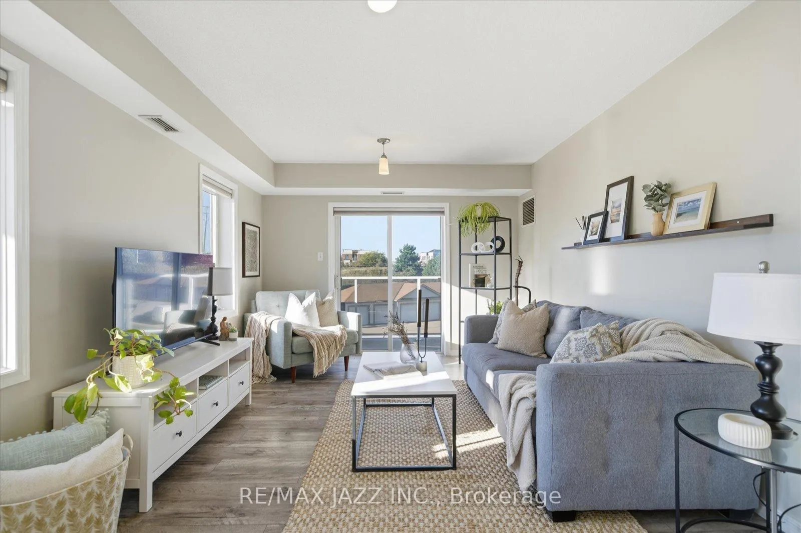 Photo 17 of Unit 310, 132 Aspen Springs Drive, Clarington, Bowmanville — HOMEH