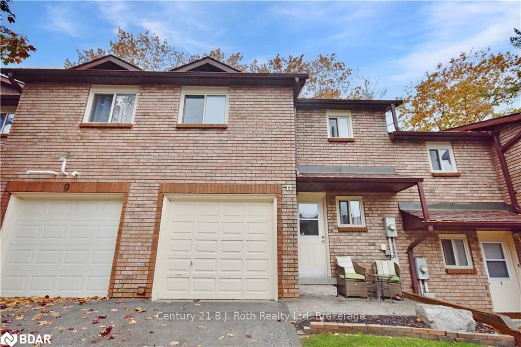 Front of 11 Pheasant Trail