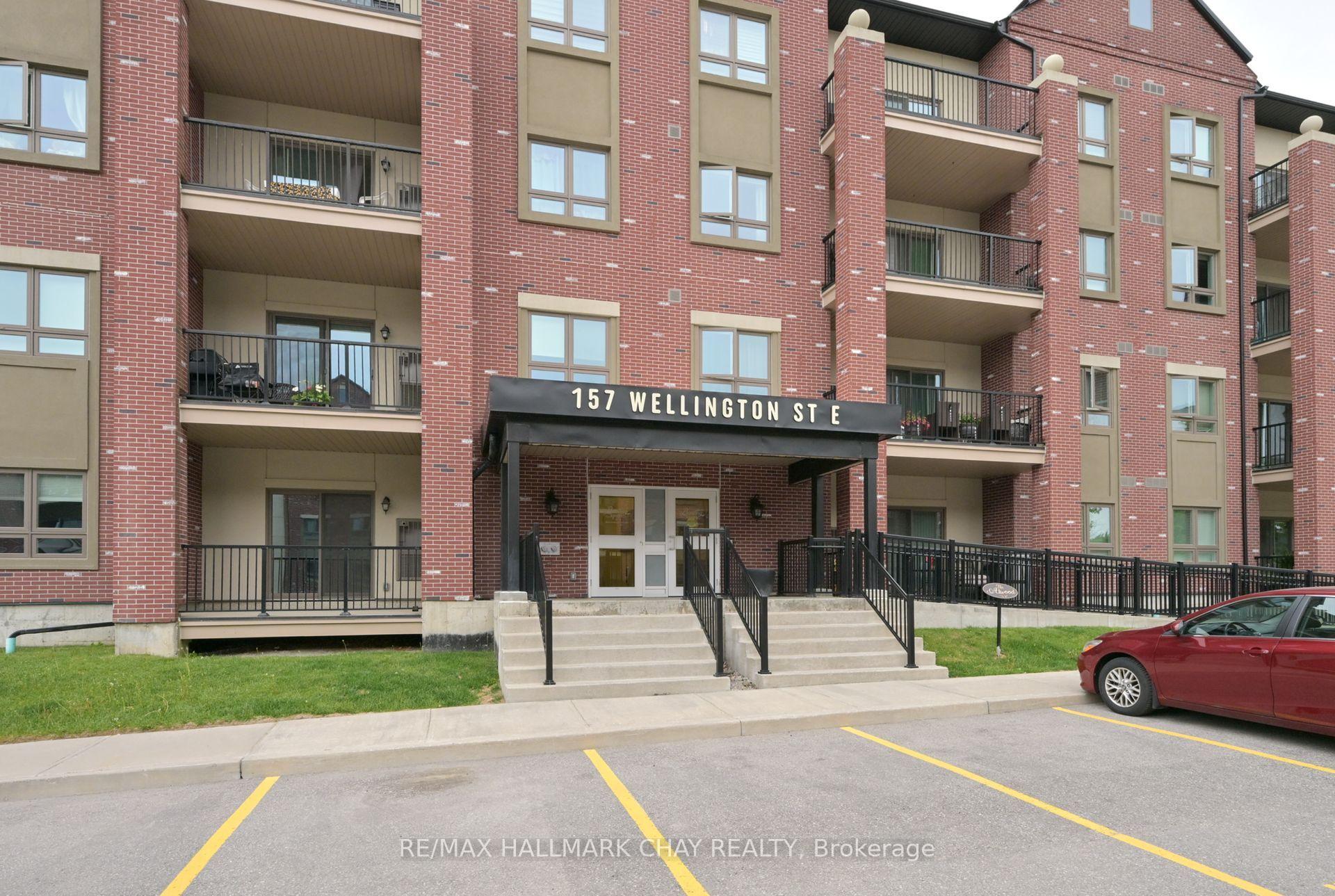 Front of Unit 109, 157 Wellington Street E