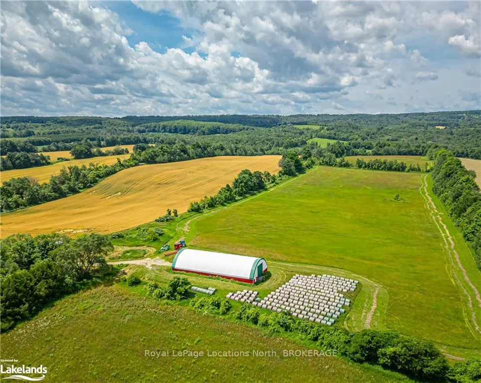Photo 2 of 7958 21/22 Nottawasaga Side Road, Clearview, Rural Clearview — HOMEH