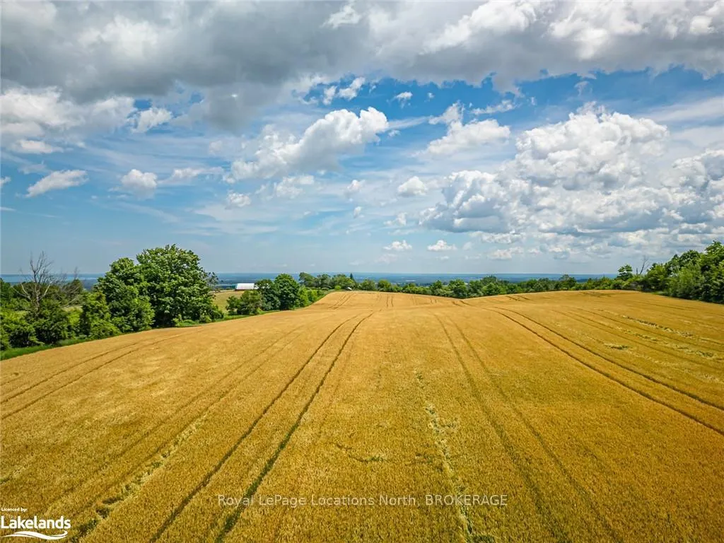 Photo 6 of 7958 21/22 Nottawasaga Side Road, Clearview, Rural Clearview — HOMEH