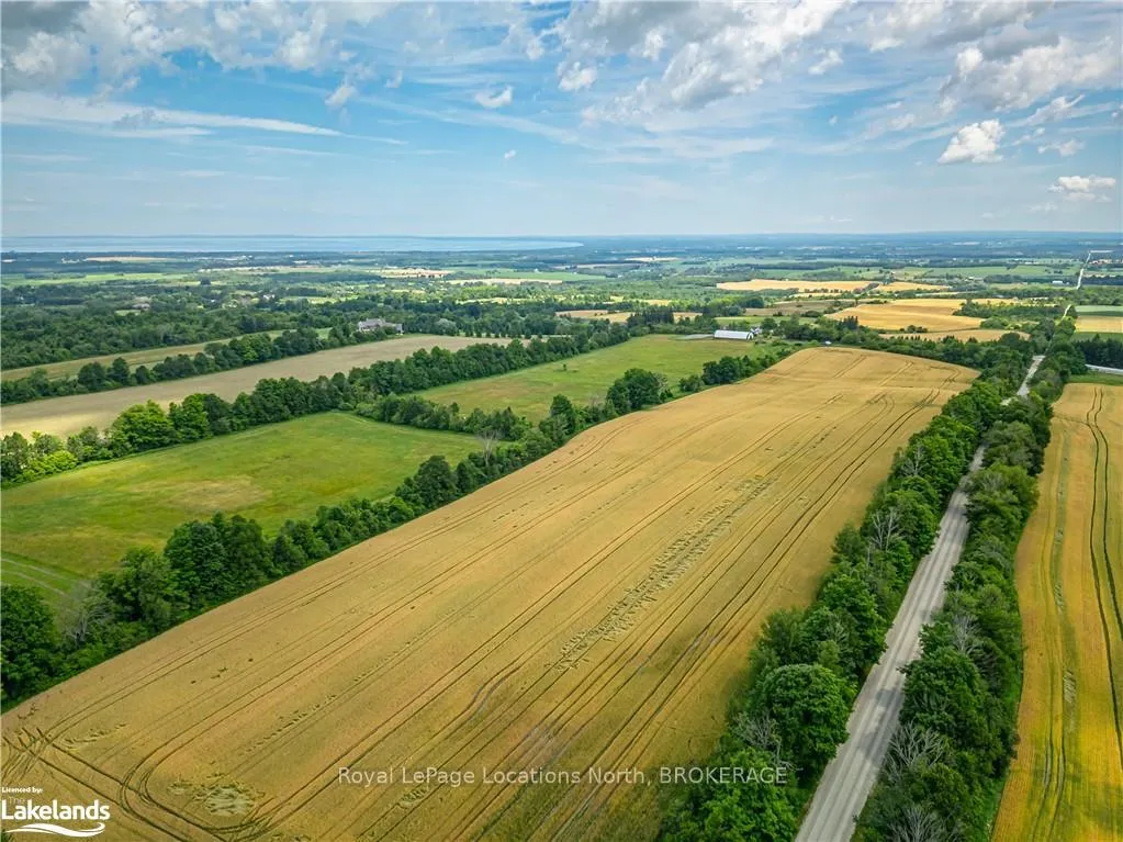 Photo 11 of 7958 21/22 Nottawasaga Side Road, Clearview, Rural Clearview — HOMEH