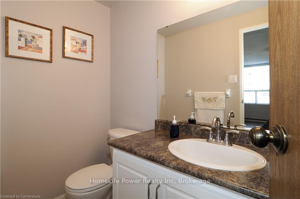 Photo 23 of Unit 910, 55 Green Valley Drive, Kitchener — HOMEH