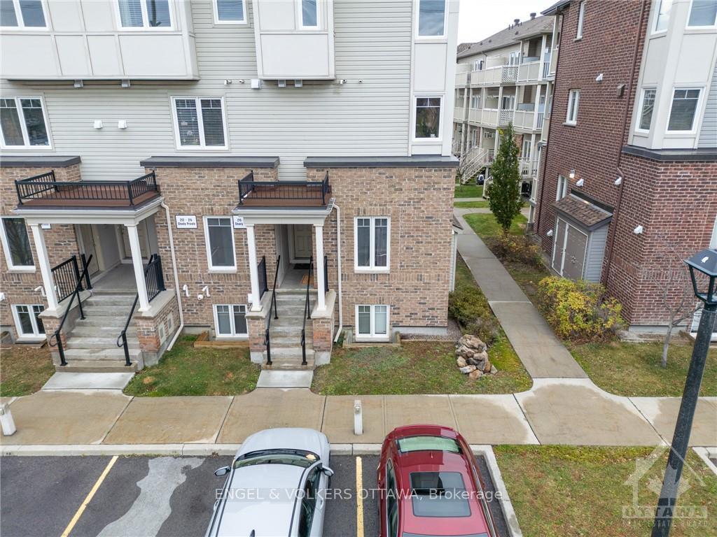 Photo 4 of 218 SHANLY Private, Ottawa, Barrhaven - Stonebridge — HOMEH