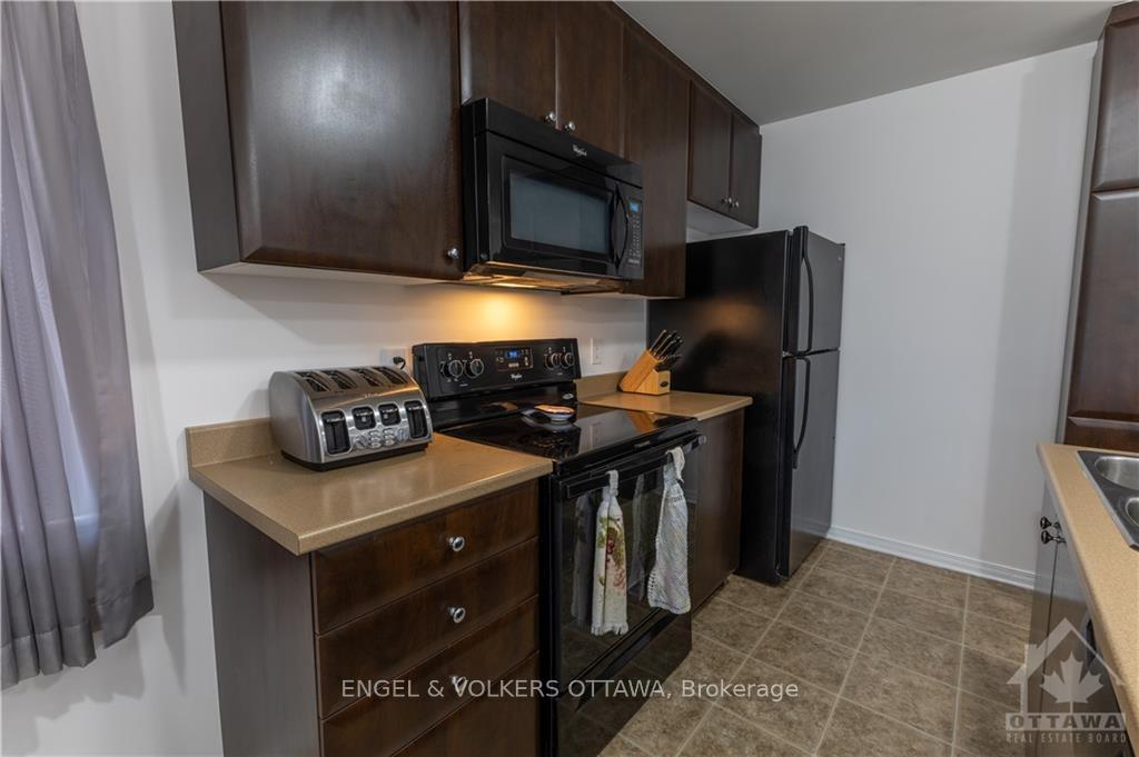 Photo 11 of 218 SHANLY Private, Ottawa, Barrhaven - Stonebridge — HOMEH