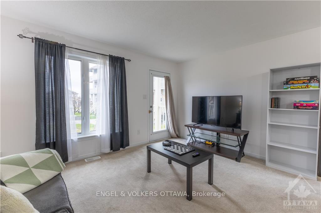 Photo 13 of 218 SHANLY Private, Ottawa, Barrhaven - Stonebridge — HOMEH