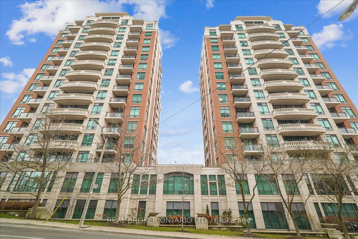 Front of Unit 616, 319 Merton Street