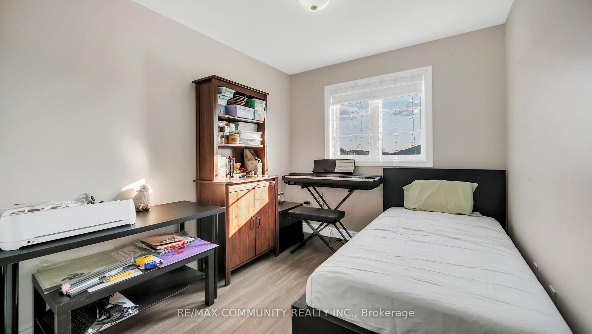 Photo 21 of 5 Primrose Crescent, Belleville, Thurlow Ward — HOMEH