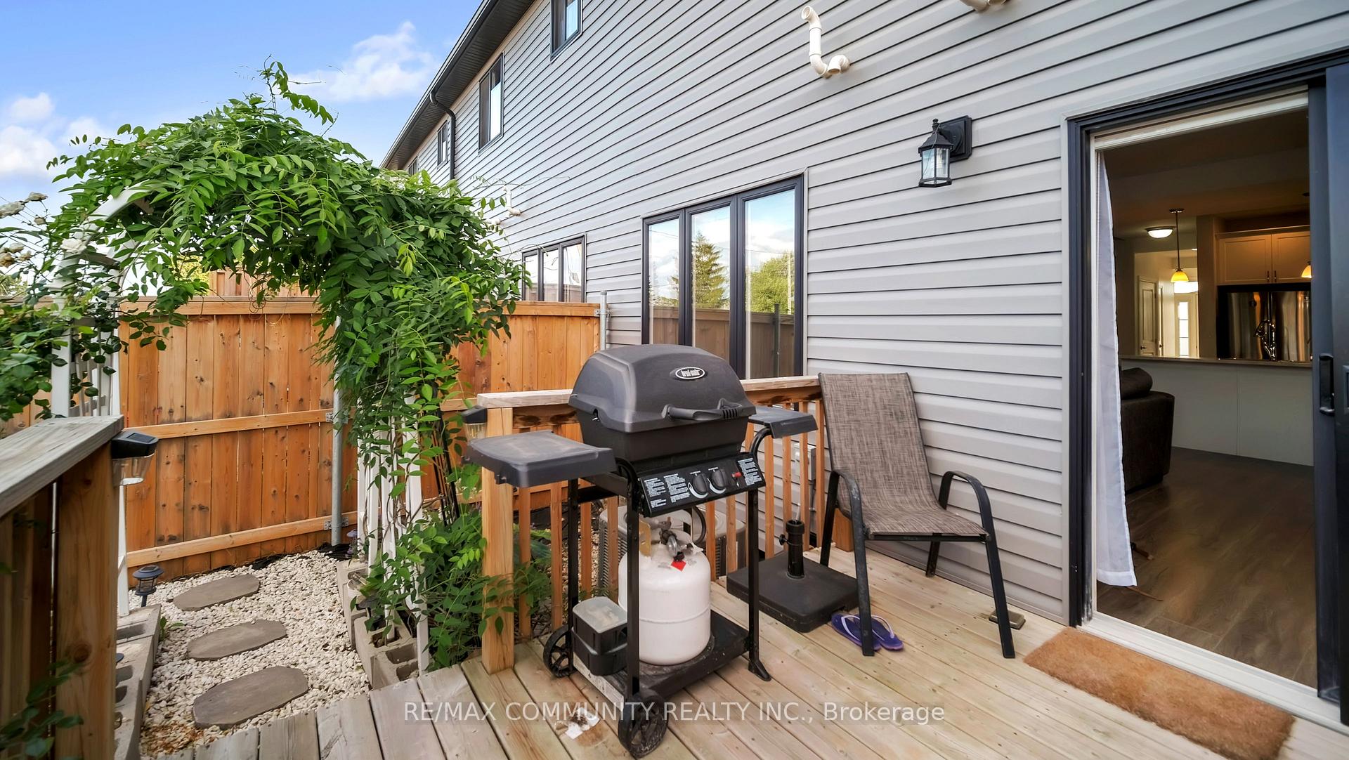 Photo 23 of 5 Primrose Crescent, Belleville, Thurlow Ward — HOMEH