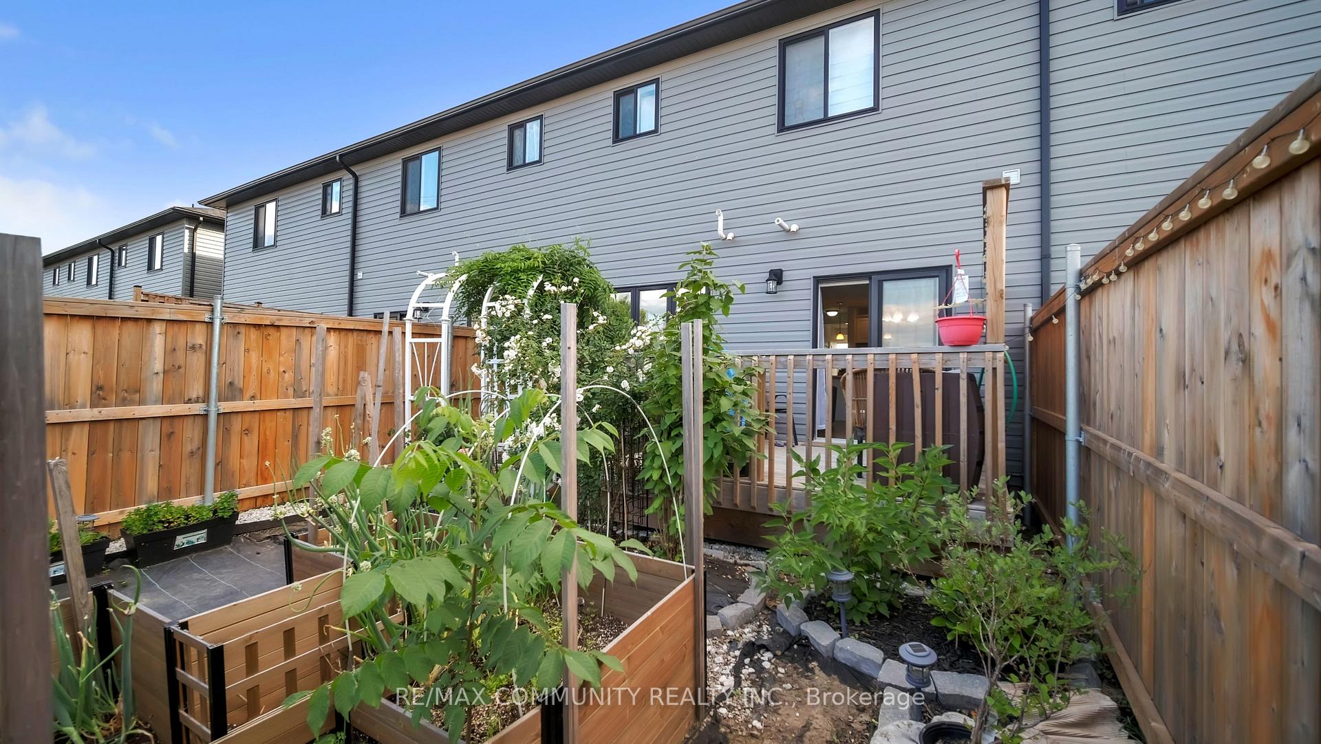 Photo 27 of 5 Primrose Crescent, Belleville, Thurlow Ward — HOMEH