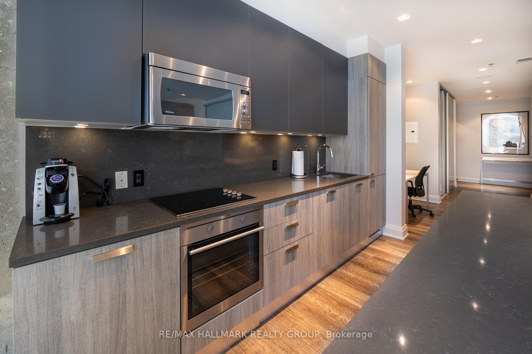 Photo 8 of Unit 1702, 300 Lisgar Street, Ottawa, Ottawa Centre — HOMEH