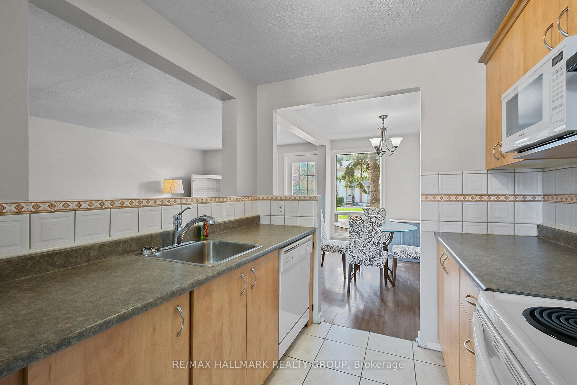 Photo 13 of Unit 9, 1483 Bethamy Lane, Ottawa, Beacon Hill South — HOMEH