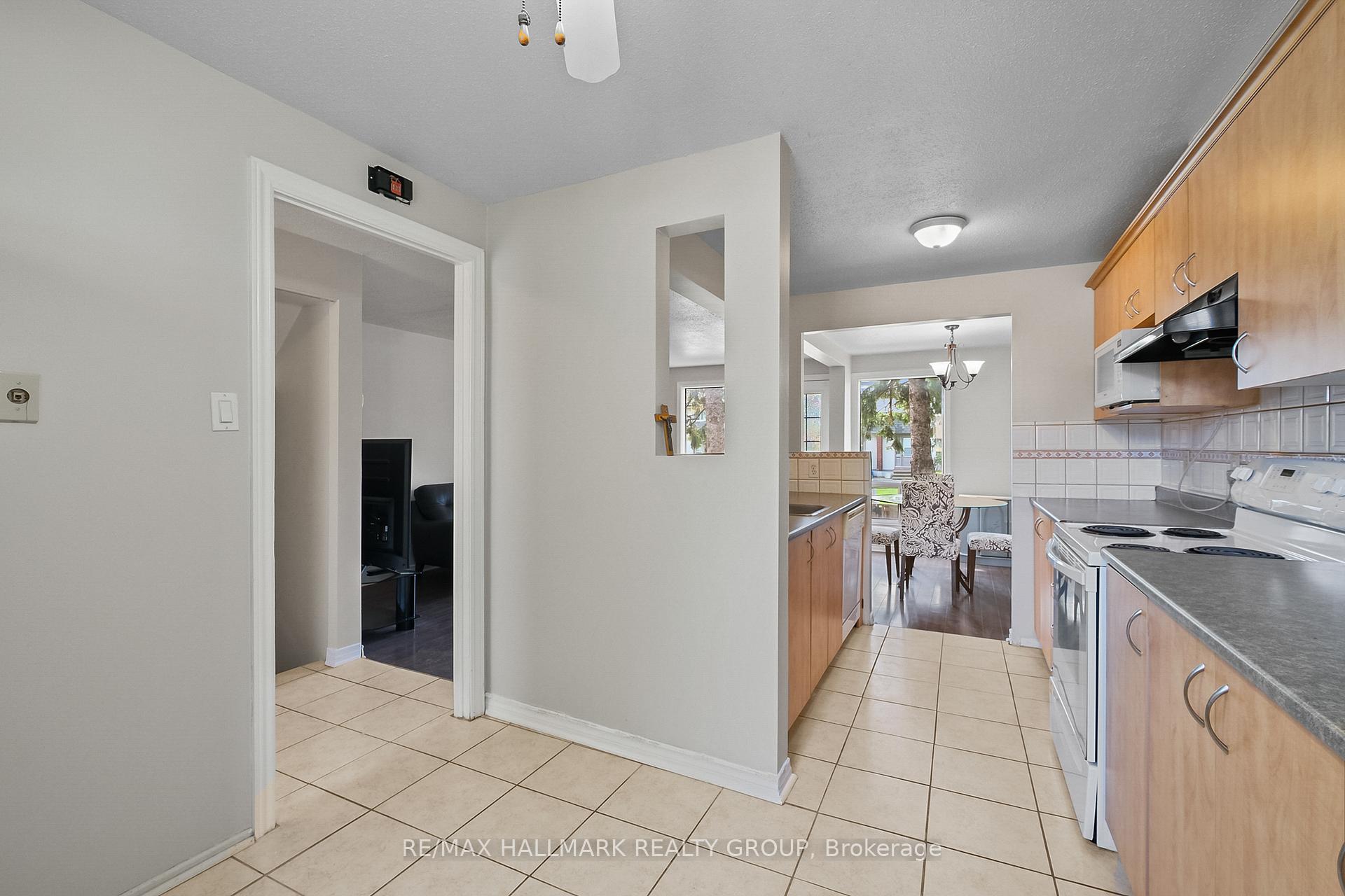 Photo 19 of Unit 9, 1483 Bethamy Lane, Ottawa, Beacon Hill South — HOMEH