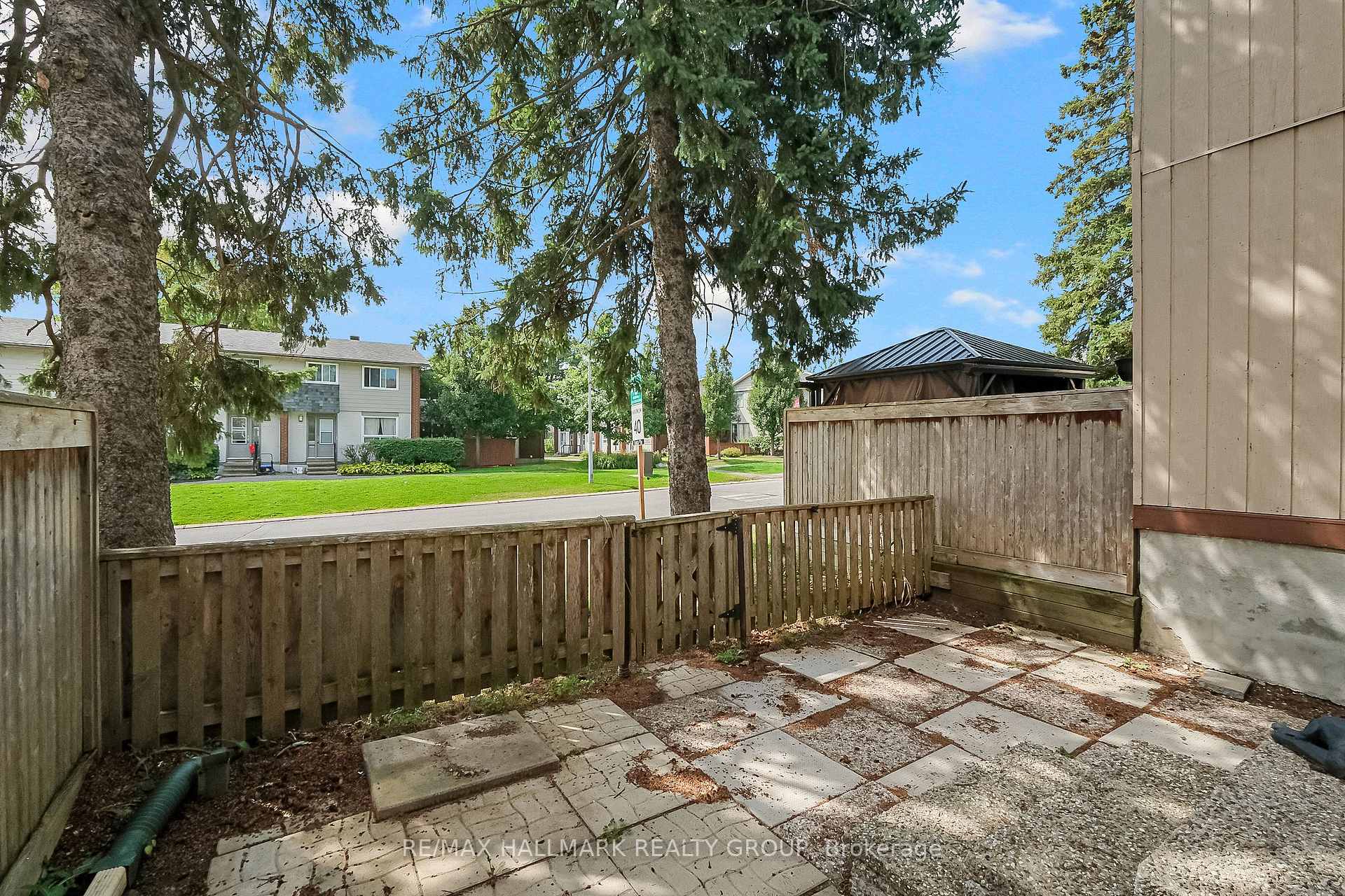 Photo 41 of Unit 9, 1483 Bethamy Lane, Ottawa, Beacon Hill South — HOMEH