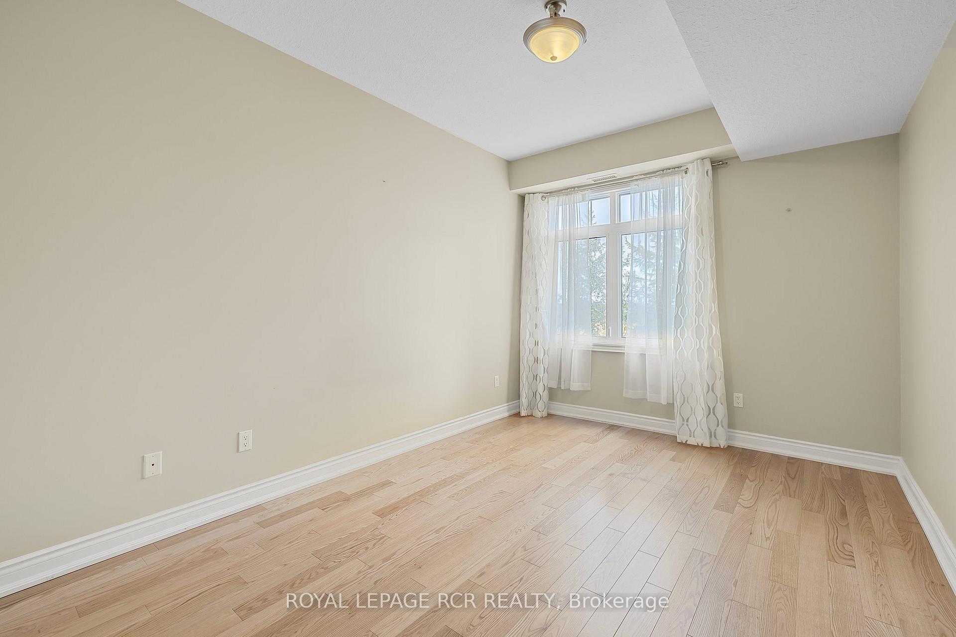 Photo 16 of Unit 207, 78 Sunset Boulevard, New Tecumseth, Alliston — HOMEH