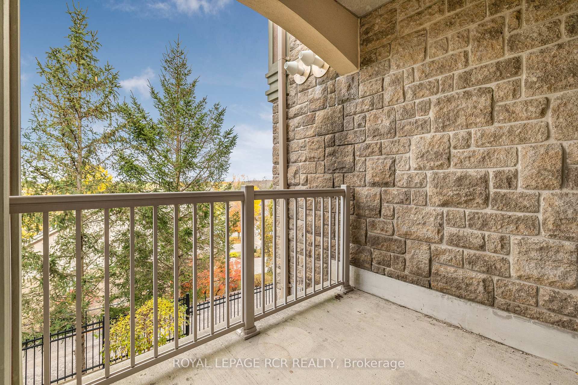 Photo 24 of Unit 207, 78 Sunset Boulevard, New Tecumseth, Alliston — HOMEH