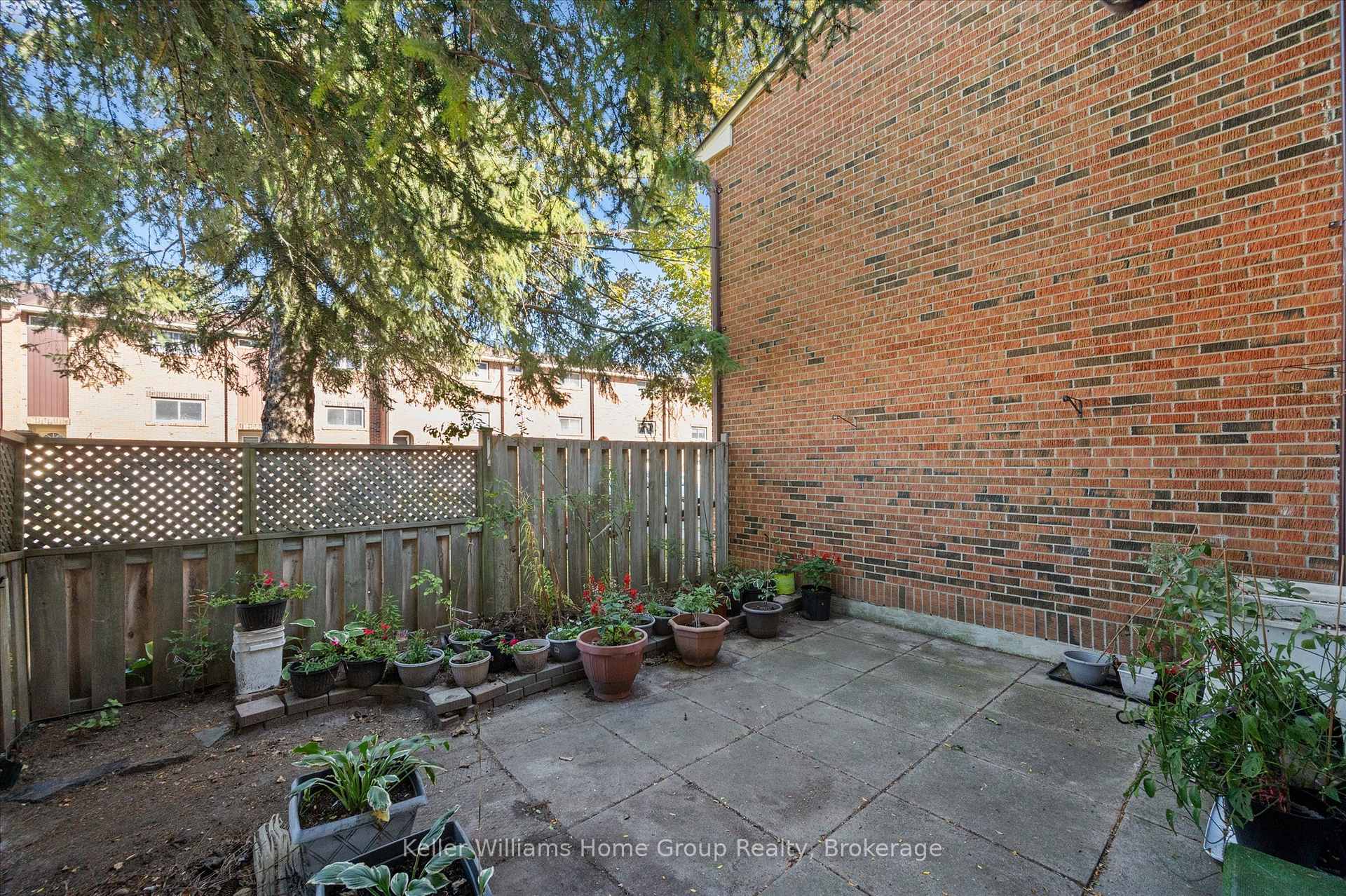 Front of Unit 39, 201 Silvercreek Parkway N