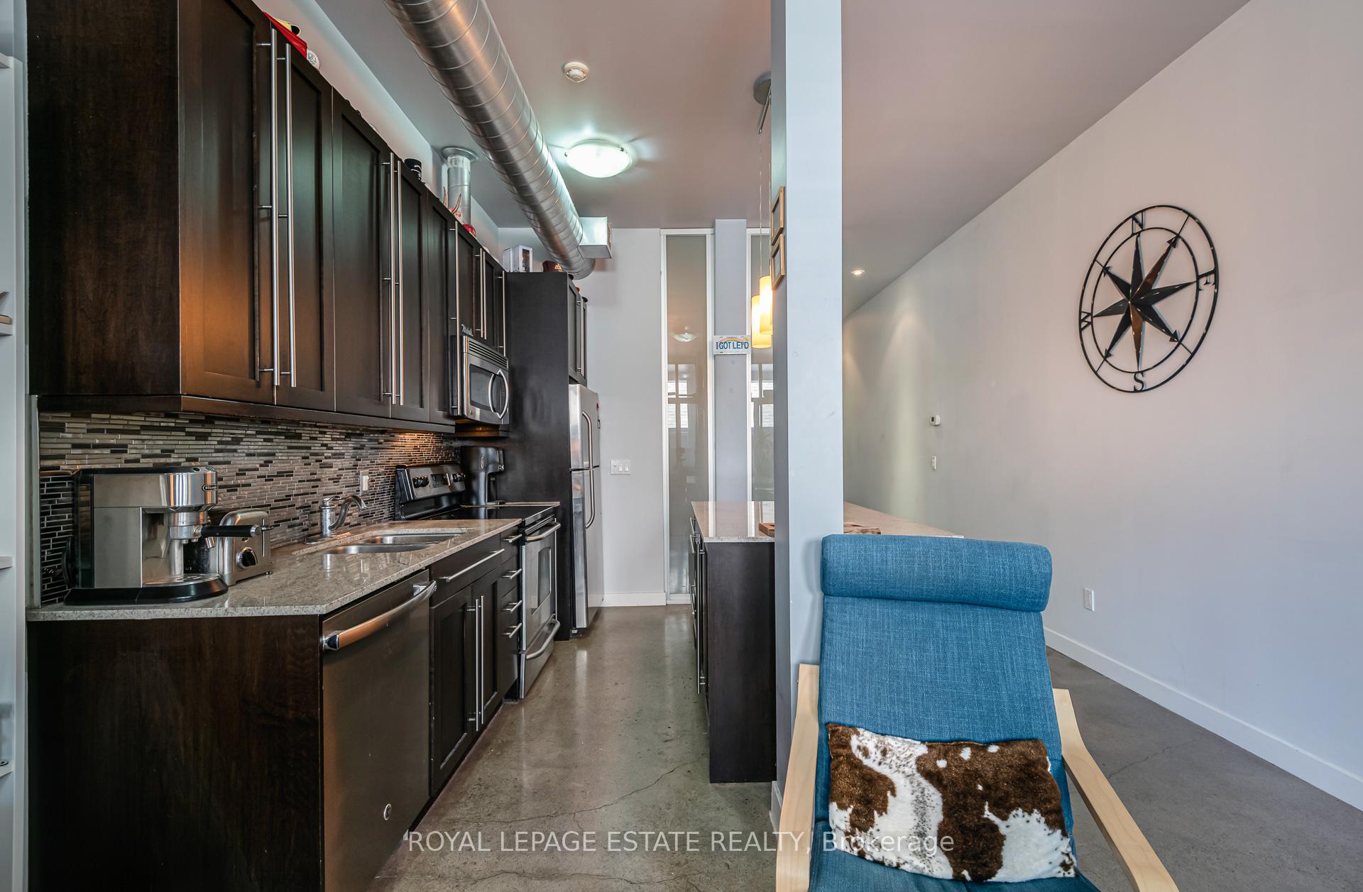 Photo 4 of Unit 206, 952 Kingston Road, Toronto, East End-Danforth — HOMEH