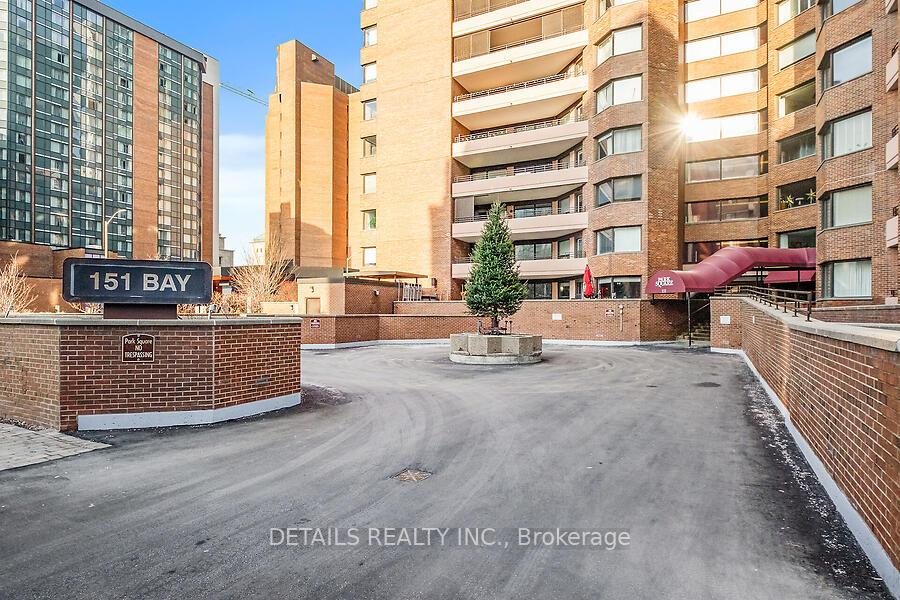 Photo 3 of Unit 204, 151 Bay Street N, Ottawa, Ottawa Centre — HOMEH
