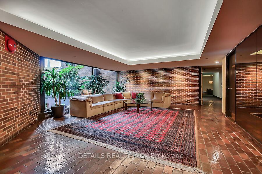 Photo 6 of Unit 204, 151 Bay Street N, Ottawa, Ottawa Centre — HOMEH