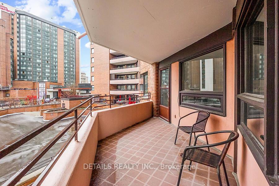 Photo 9 of Unit 204, 151 Bay Street N, Ottawa, Ottawa Centre — HOMEH