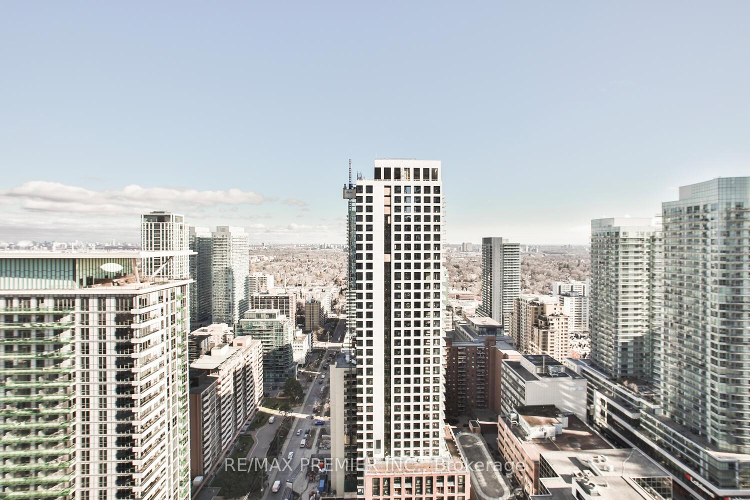 Photo 11 of Unit 3010, 39 Roehampton Avenue, Toronto, Mount Pleasant West — HOMEH