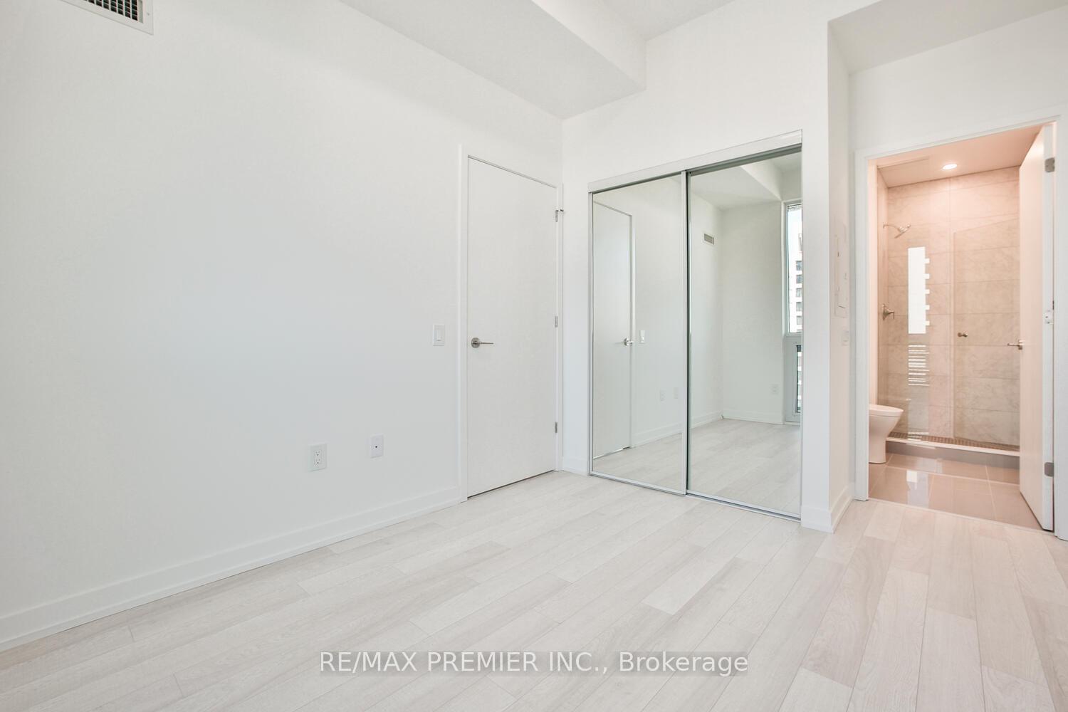 Photo 17 of Unit 3010, 39 Roehampton Avenue, Toronto, Mount Pleasant West — HOMEH