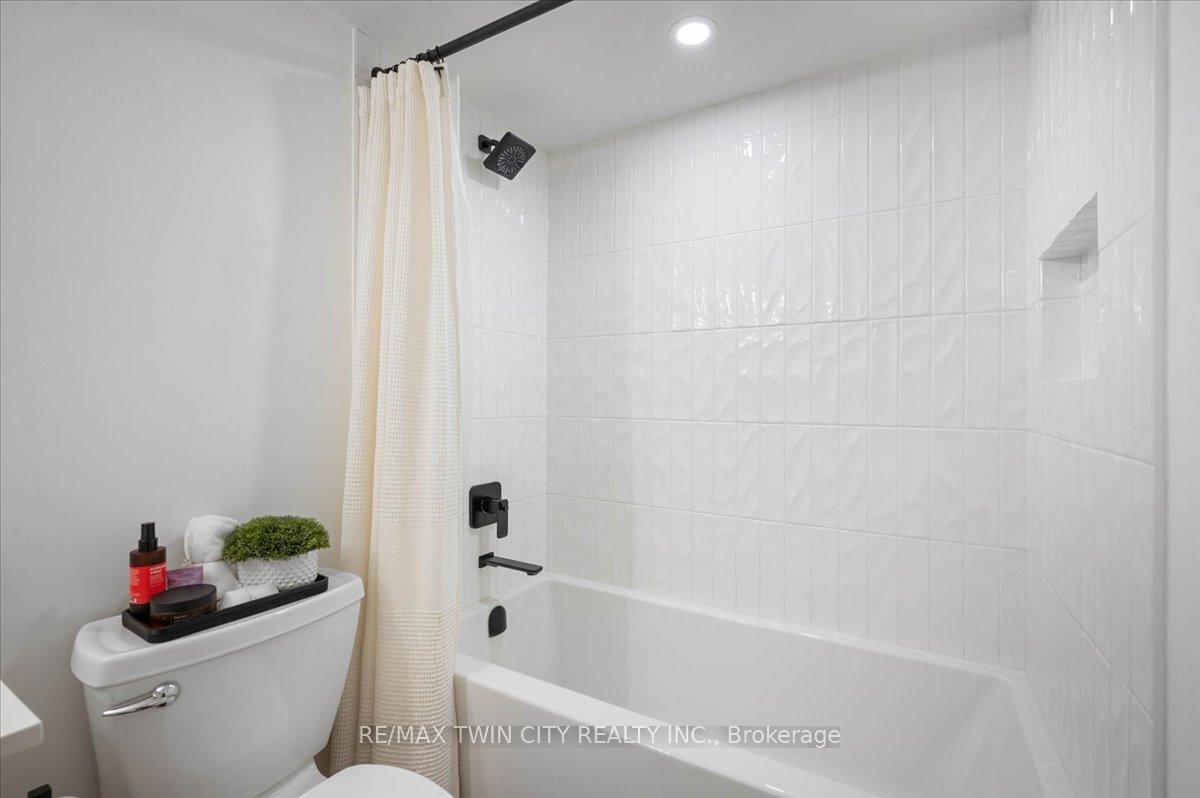 Photo 14 of Unit 809, 260 Sheldon Avenue N, Kitchener, Eastwood — HOMEH