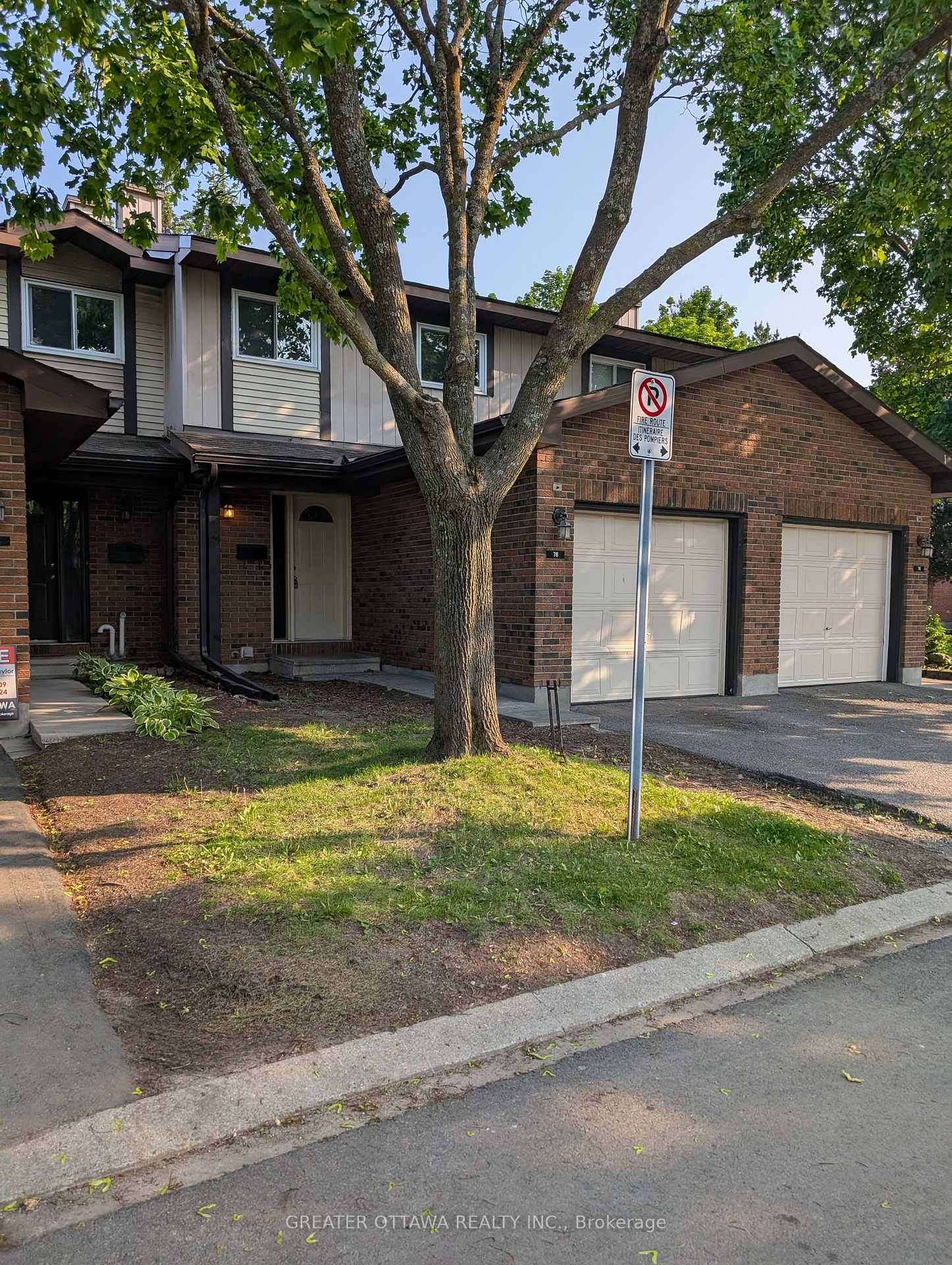 Photo 1 of 76 Clarkson Crescent W, Ottawa, Kanata - Katimavik — HOMEH