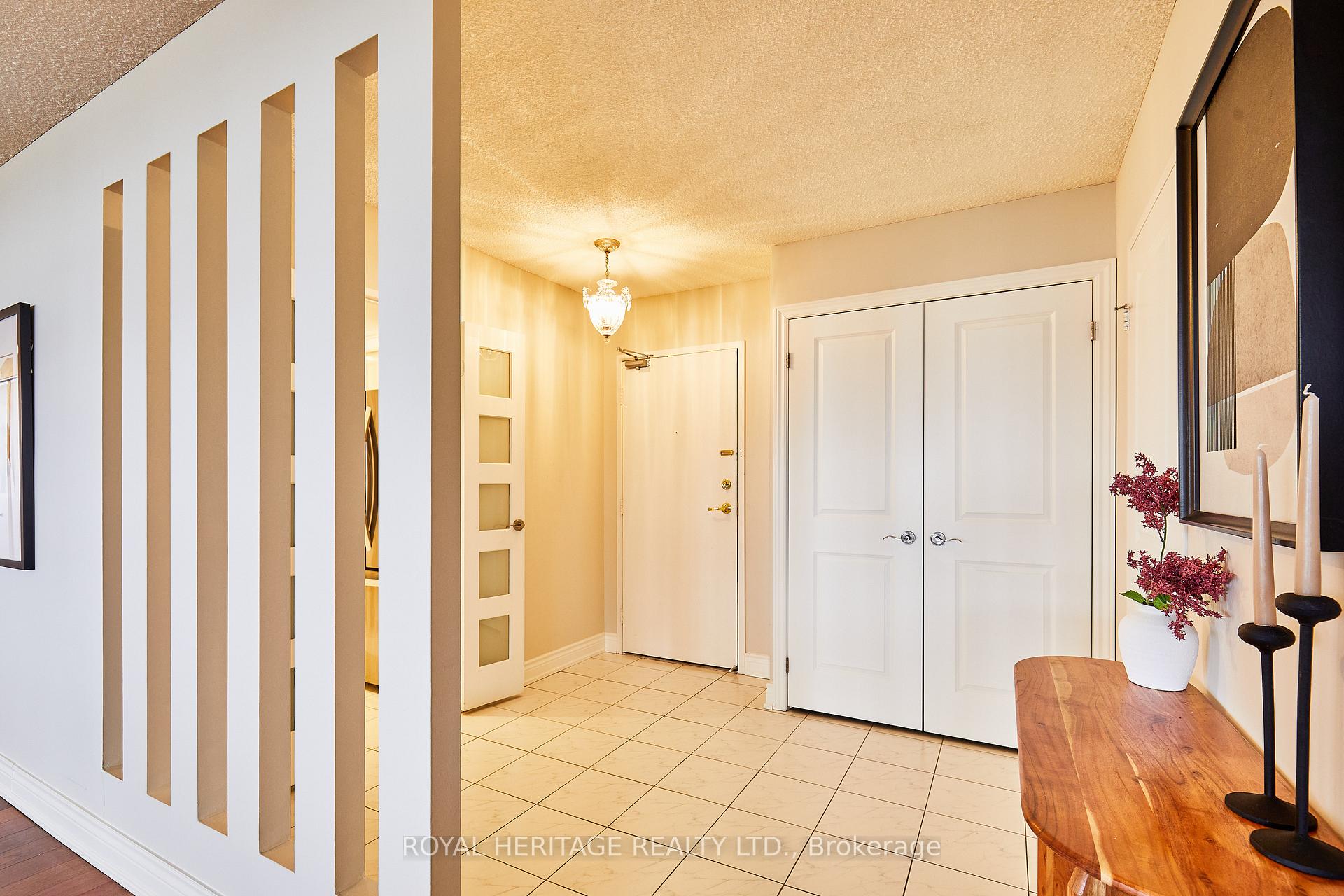 Photo 3 of Unit 1806, 3131 Bridletowne Circle, Scarborough, L'Amoreaux — HOMEH