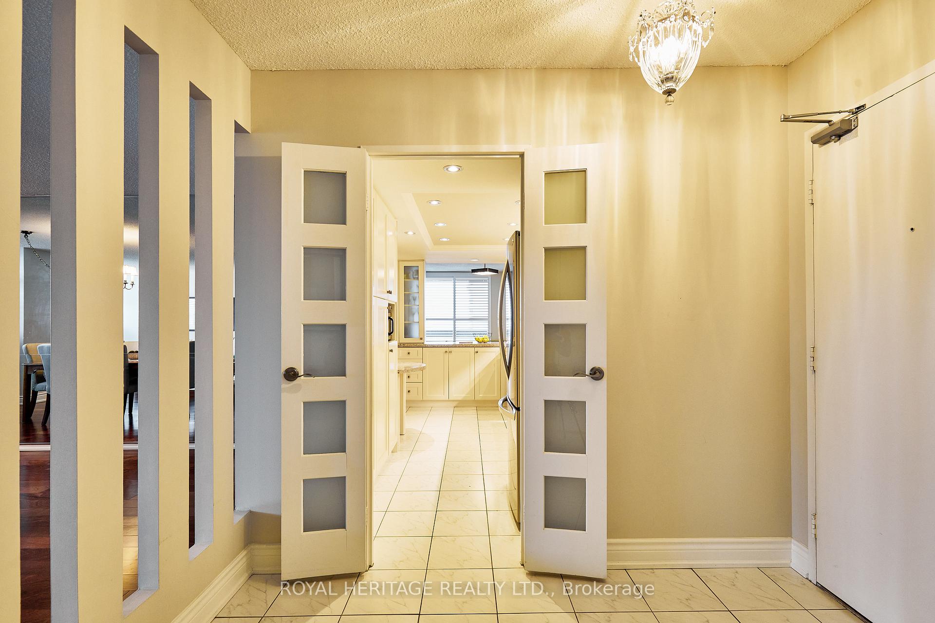 Photo 10 of Unit 1806, 3131 Bridletowne Circle, Scarborough, L'Amoreaux — HOMEH