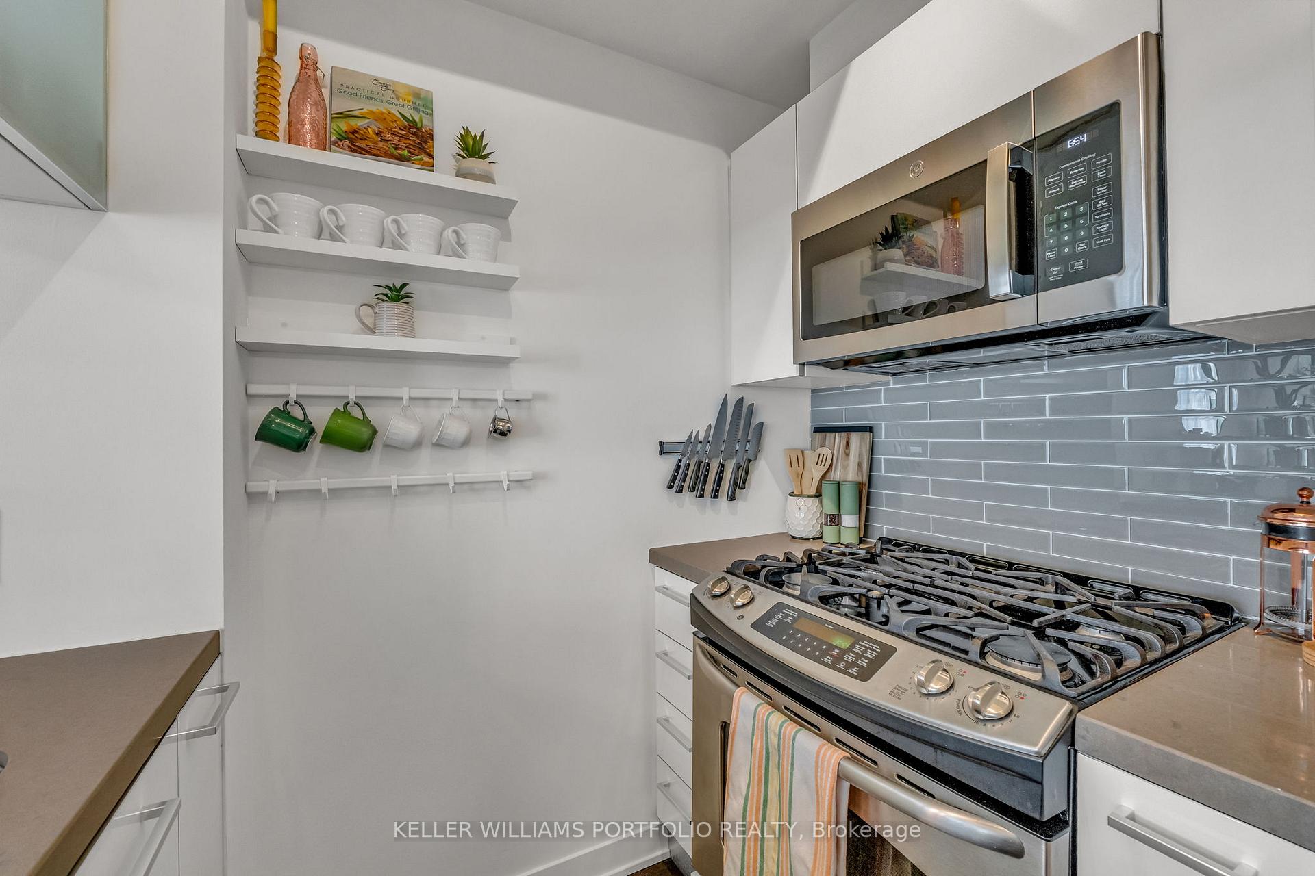 Photo 7 of Unit 706, 1201 Dundas Street E, Toronto, South Riverdale — HOMEH