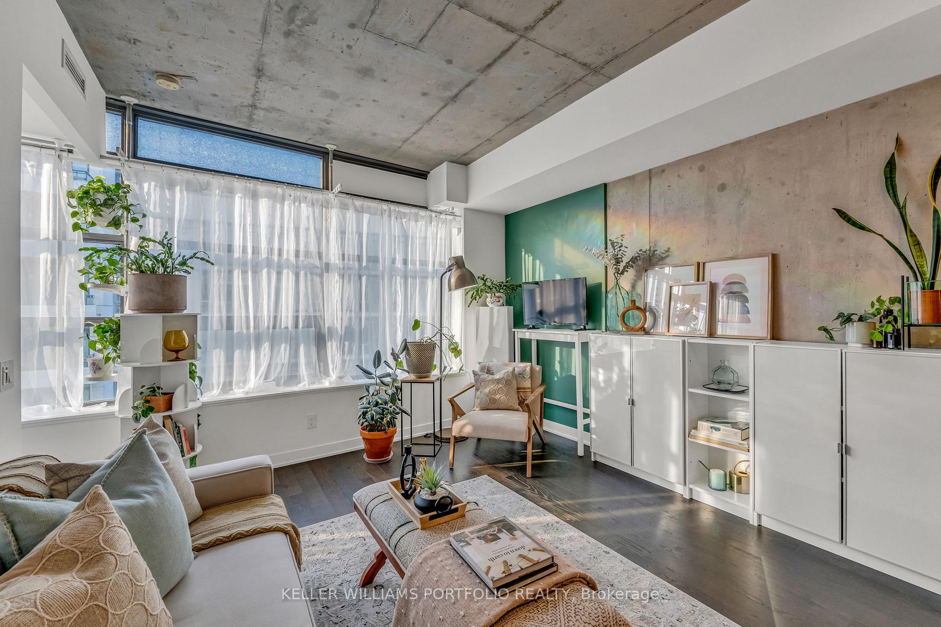 Photo 8 of Unit 706, 1201 Dundas Street E, Toronto, South Riverdale — HOMEH