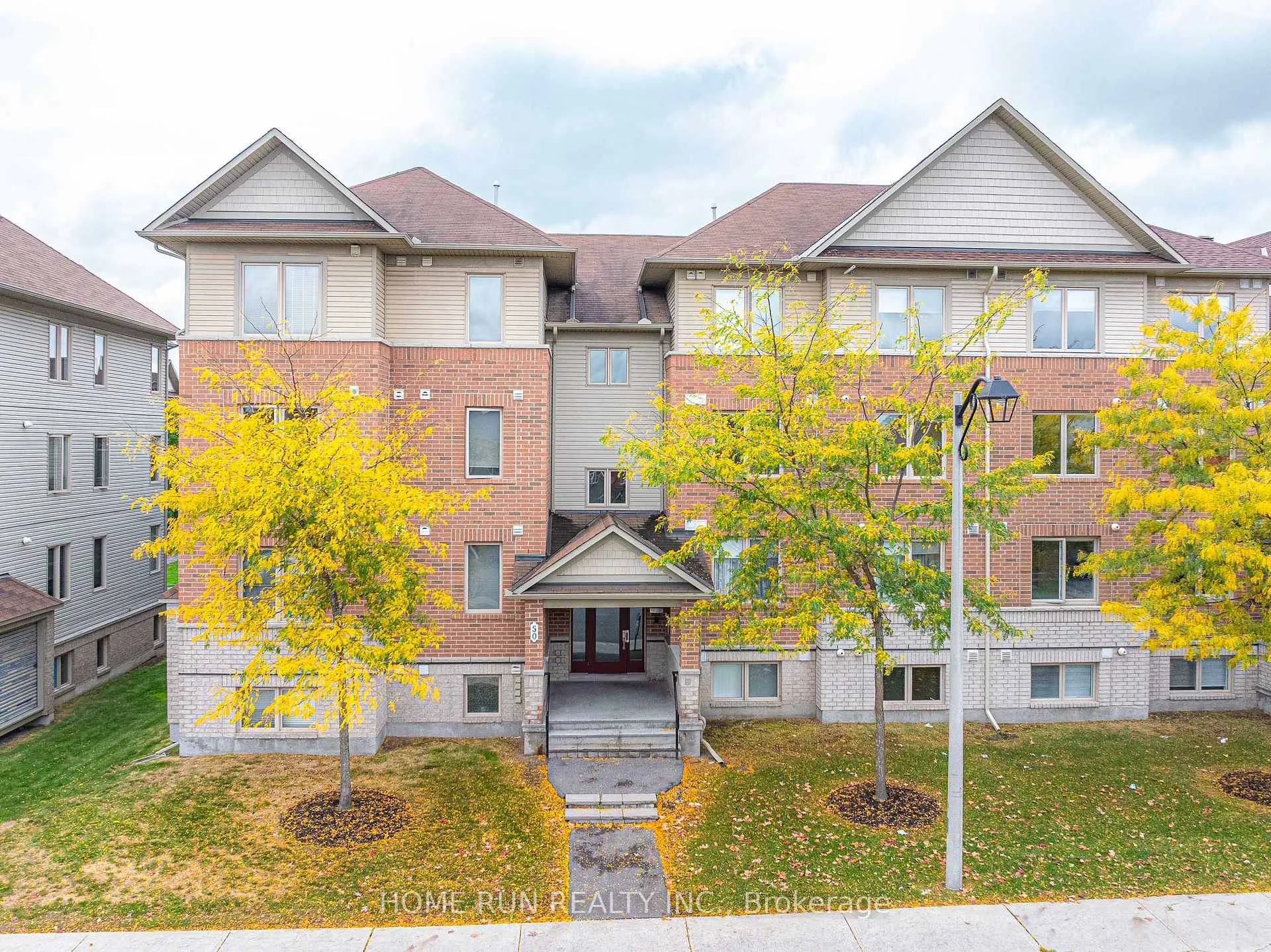 Front of Unit 6, 50 Barnstone Drive