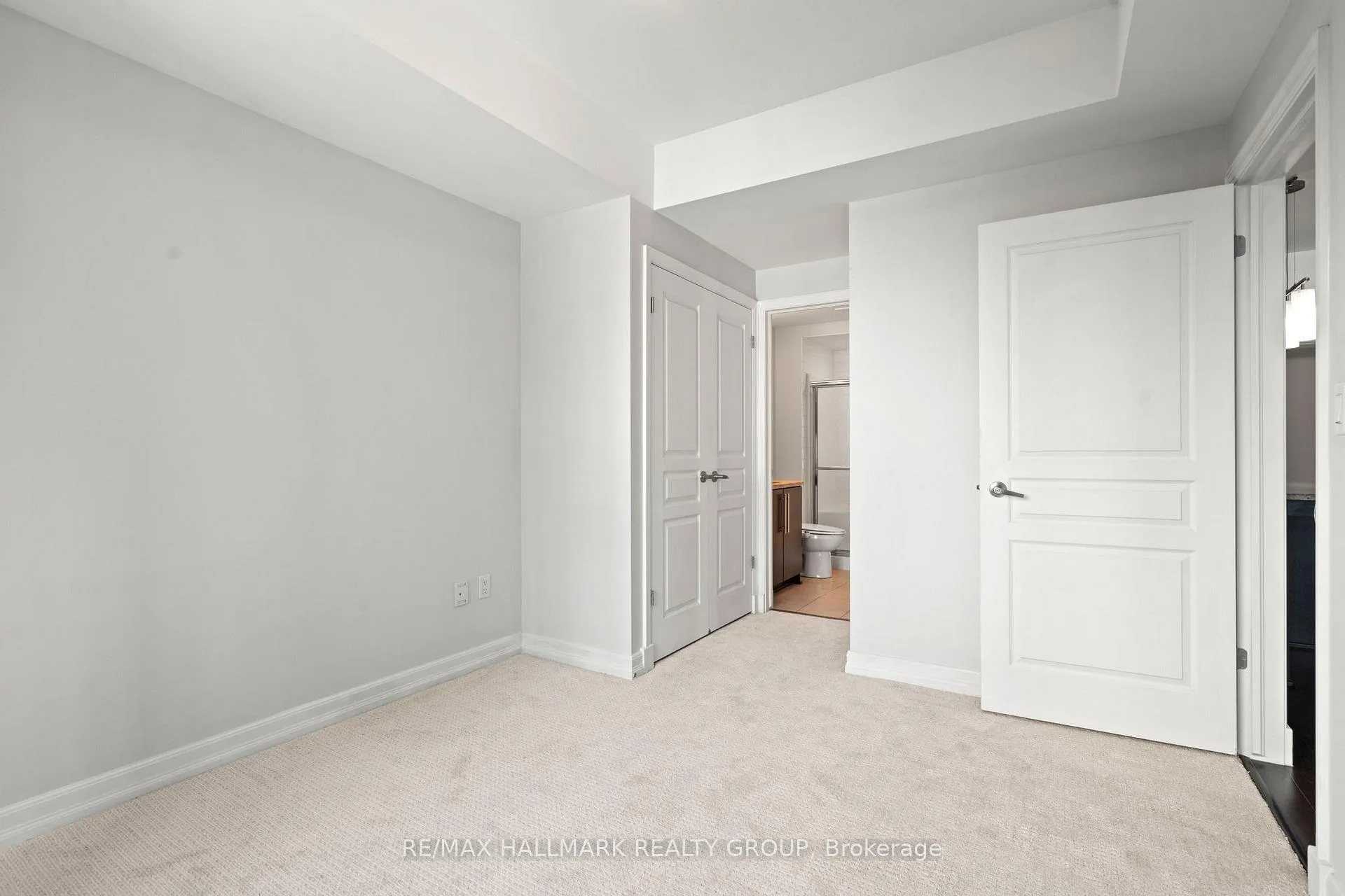 Photo 15 of Unit 406, 238 Besserer Street, Ottawa, Sandy Hill — HOMEH