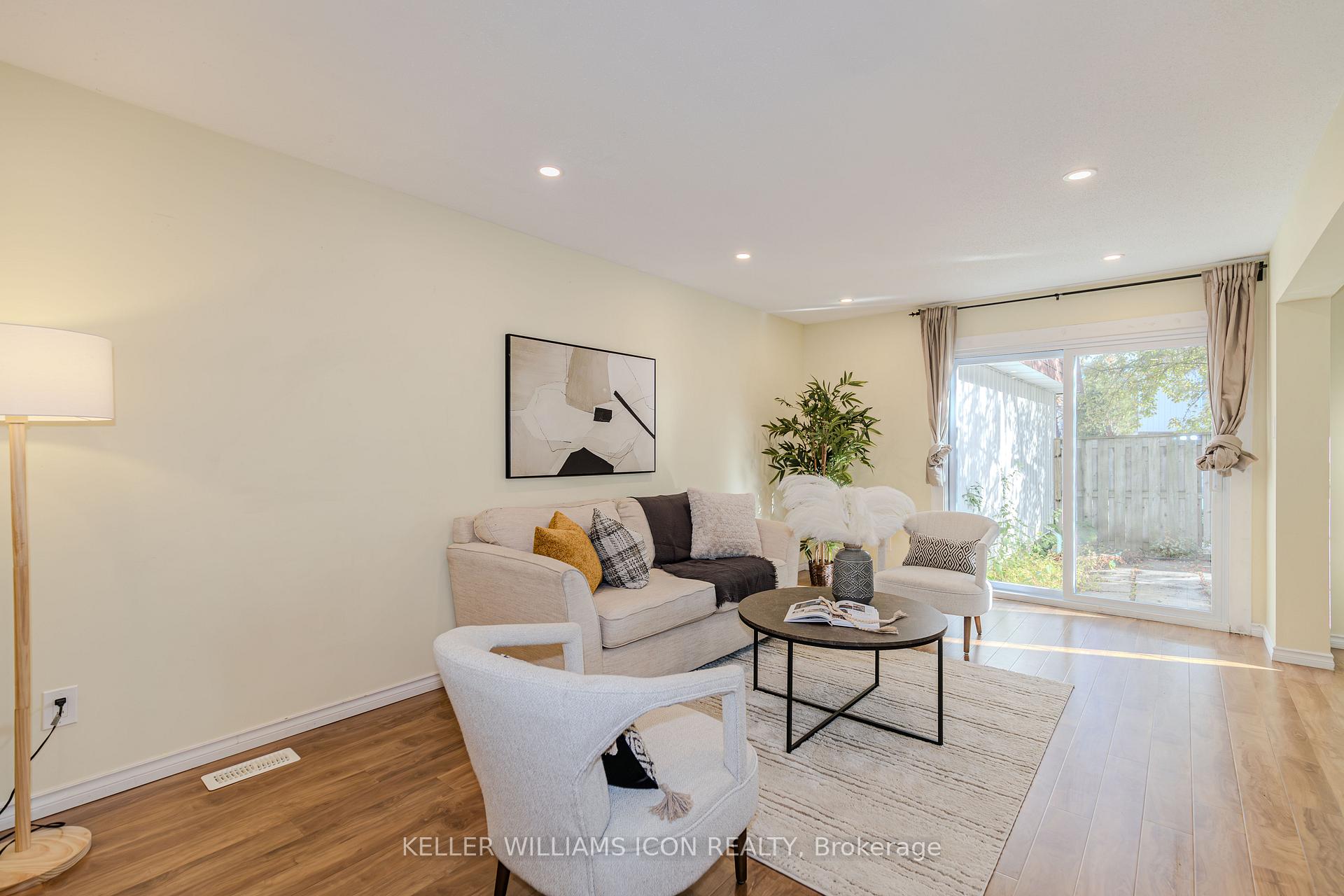 Photo 14 of 385 Kintyre Private, Ottawa, Carleton Square — HOMEH
