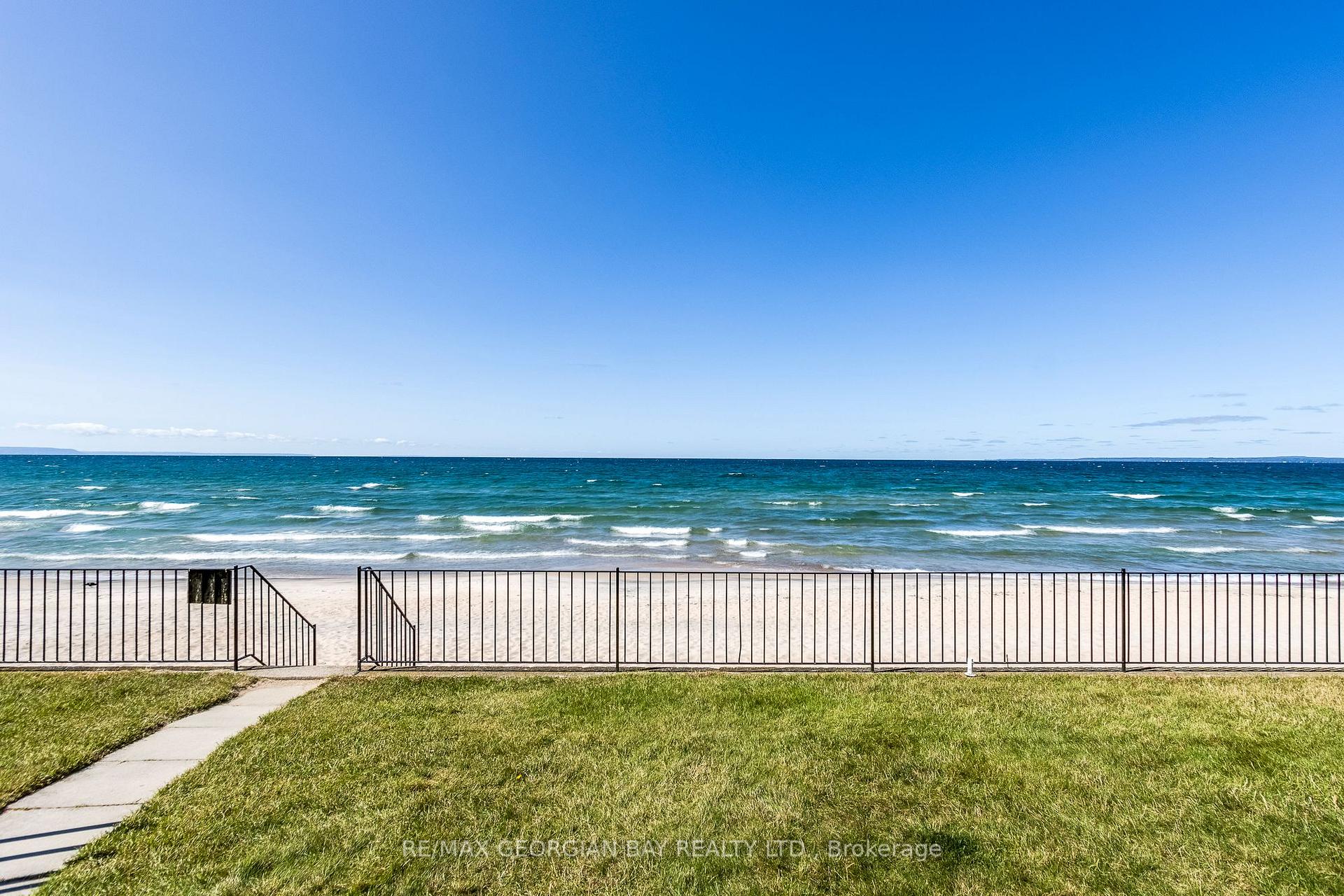 Photo 2 of Unit 8, 1064 Tiny Beaches Road S, Tiny, Rural Tiny — HOMEH