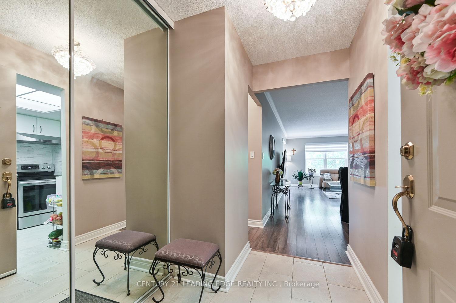 Photo 7 of Unit 224, 100 Anna Russell Way, Markham, Unionville — HOMEH