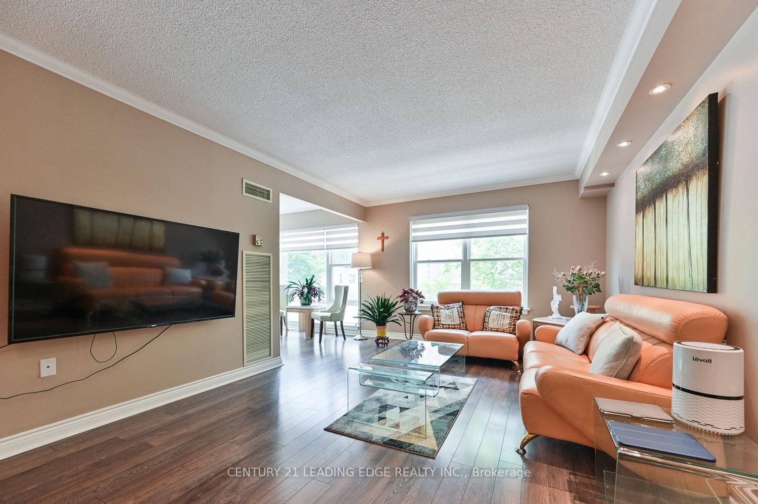 Photo 10 of Unit 224, 100 Anna Russell Way, Markham, Unionville — HOMEH