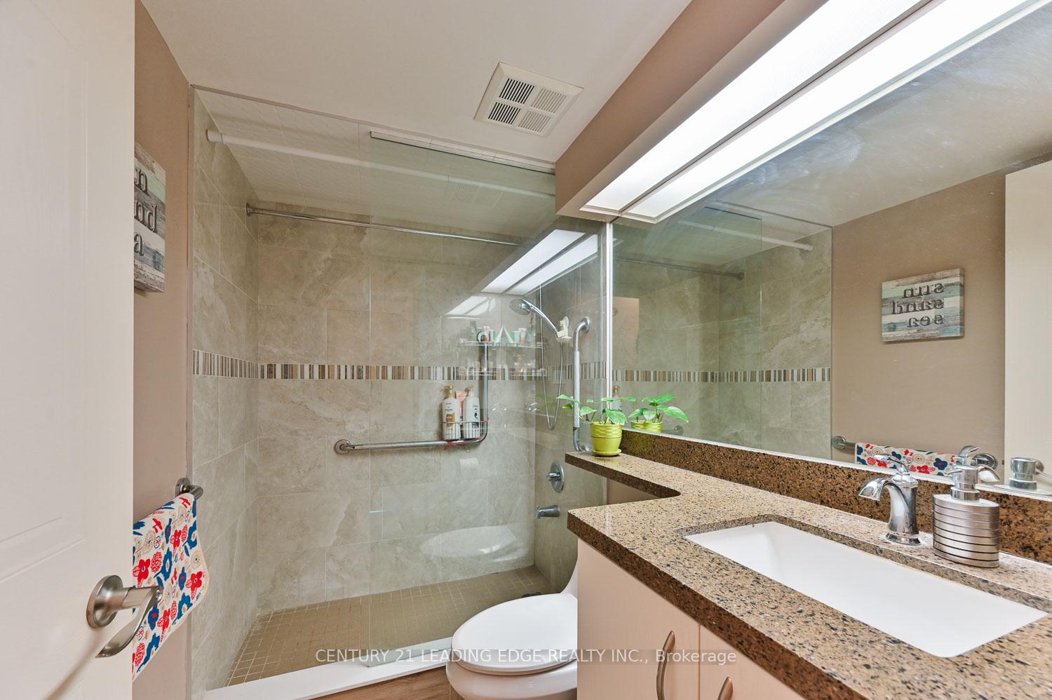 Photo 21 of Unit 224, 100 Anna Russell Way, Markham, Unionville — HOMEH